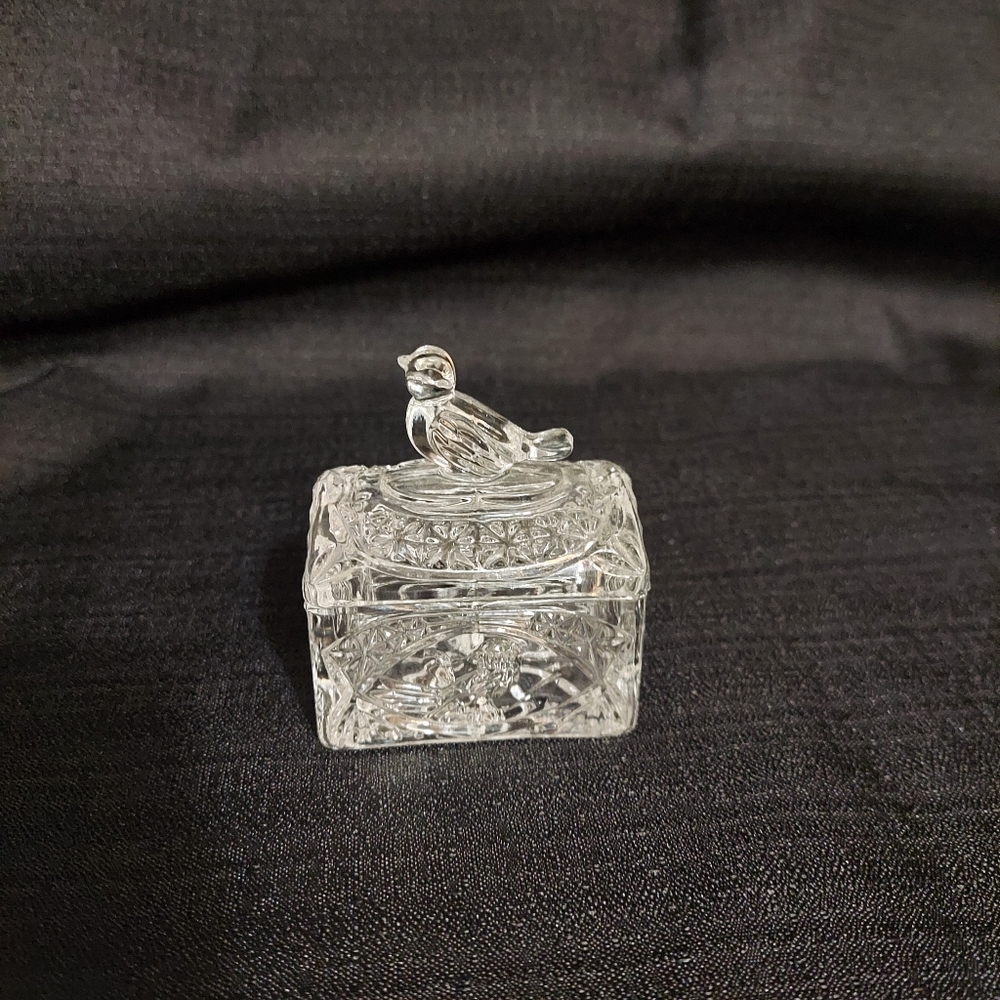 Clear Crystal Cut Bird Trinket Box Lid Rectangle Small Vanity Jewelry Box